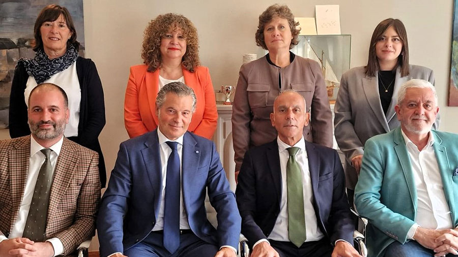 Equipo de Abias Abogados.